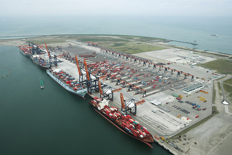 Rotterdam's Euromax terminal - 2.png