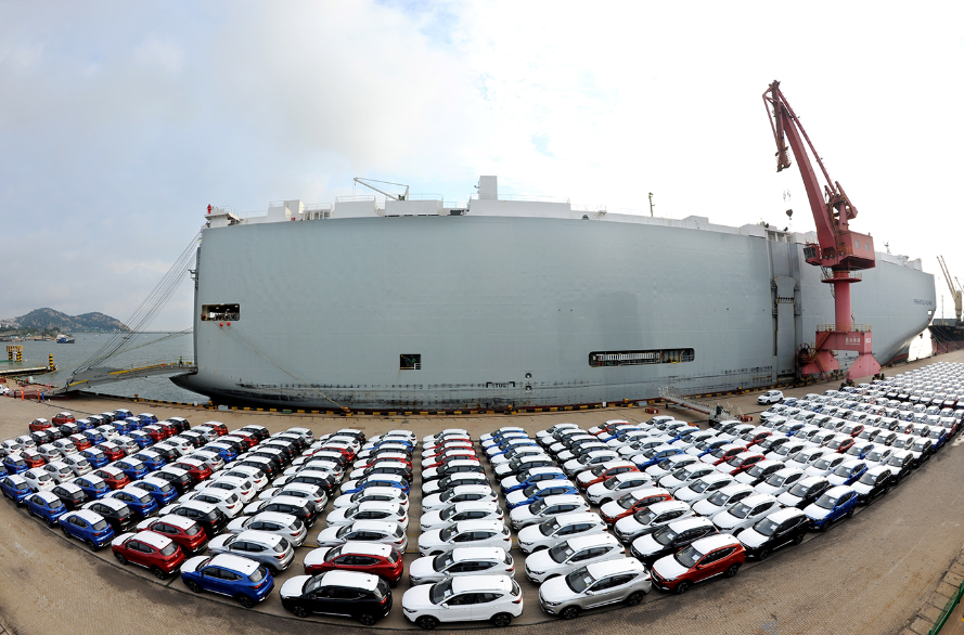 Ro-Ro Service vessel - 1.png