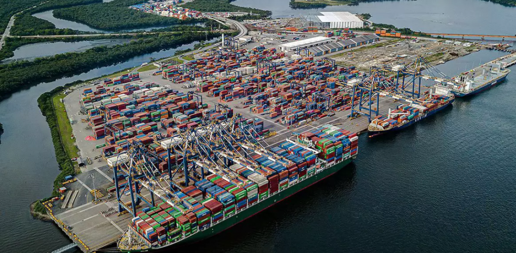 DP World - Santos port.png