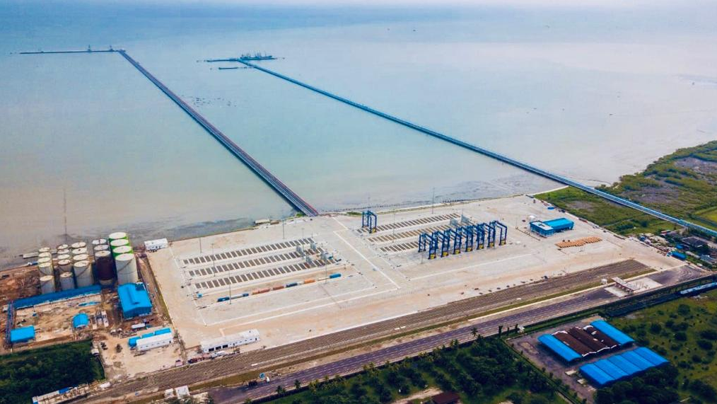 Kuala Tanjung port.png