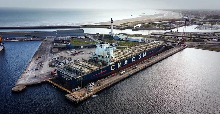 Damen Shipyards and CMA CGM to cooperate on increasing container ship efficiency98.jpg