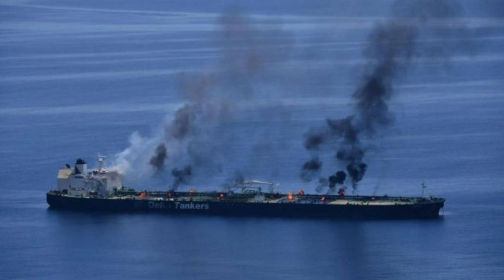 Sounion Tanker on fire.png